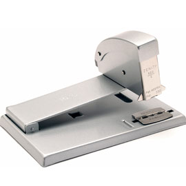 Cucitrice da tavolo zenith 522/e 20fg prof. Max 108mm